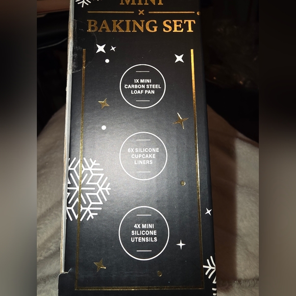 NWT THYME & TABLE 11 Piece Mini Baking Set, Black & Gold, Festive Collection - Picture 6 of 16